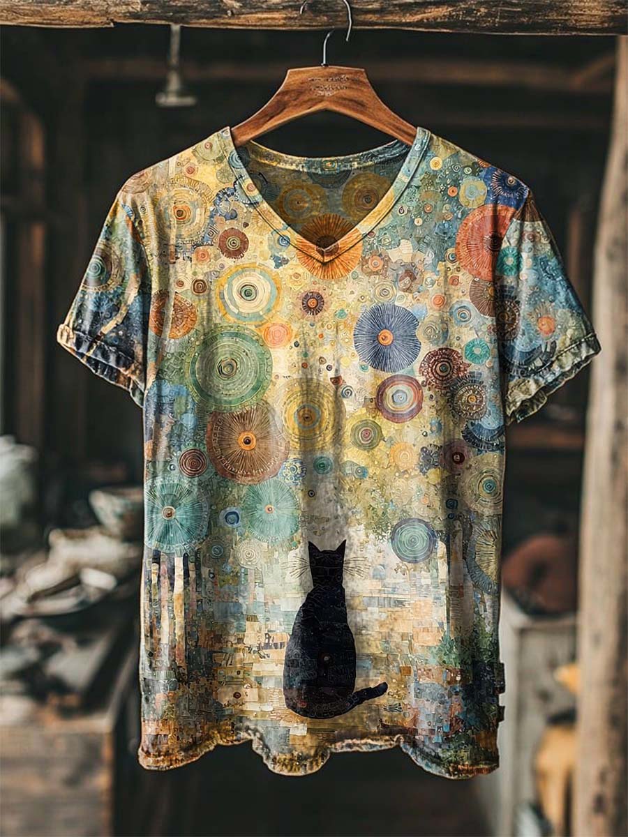 Klimt-Style Cat Print Casual Short-Sleeve V-Neck T-Shirt